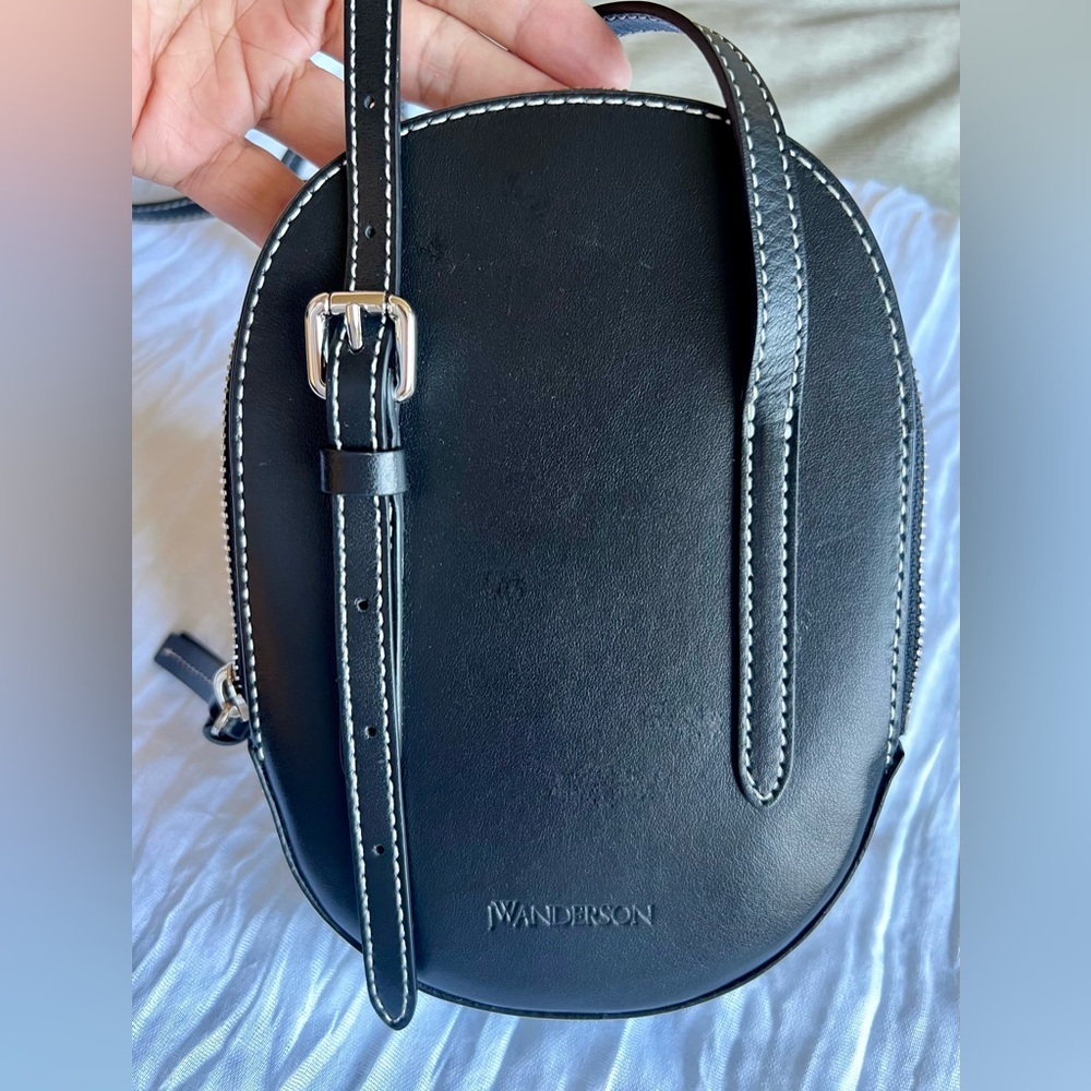 JW Anderson Black medium Leather Cap Bag - Picture 10 of 10